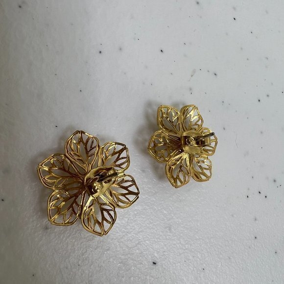 Flower‎ Earrings Stud Gold Tone Rhinestone Filigree Statement 3D Removable - Picture 5 of 6